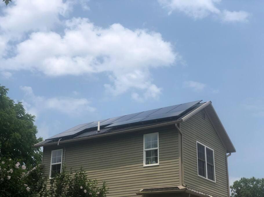 Solar Roof, Eco-Friendly Home Baltimore Exterior foto